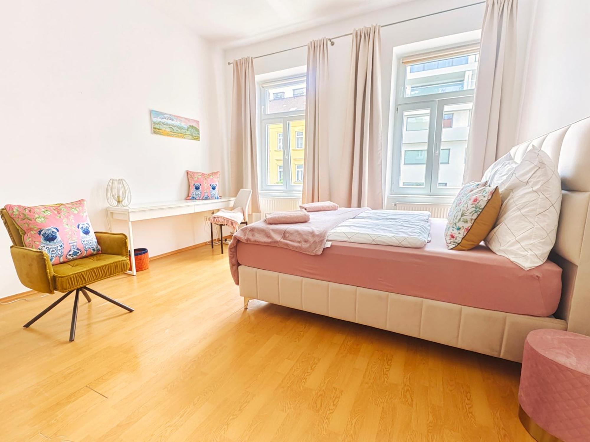 The Rose Apartment - Near Schoenbrunn Palace Вена Экстерьер фото