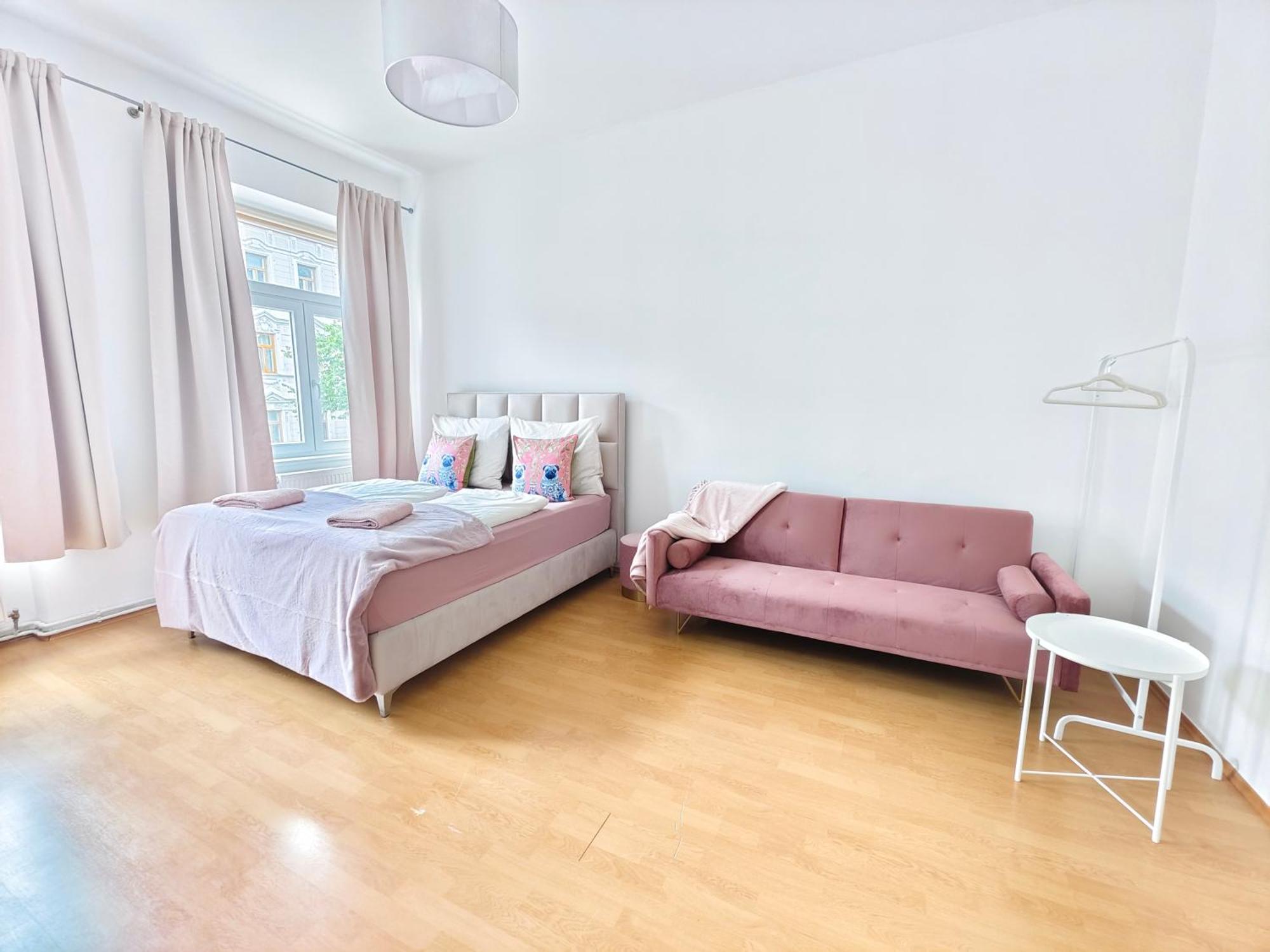 The Rose Apartment - Near Schoenbrunn Palace Вена Экстерьер фото